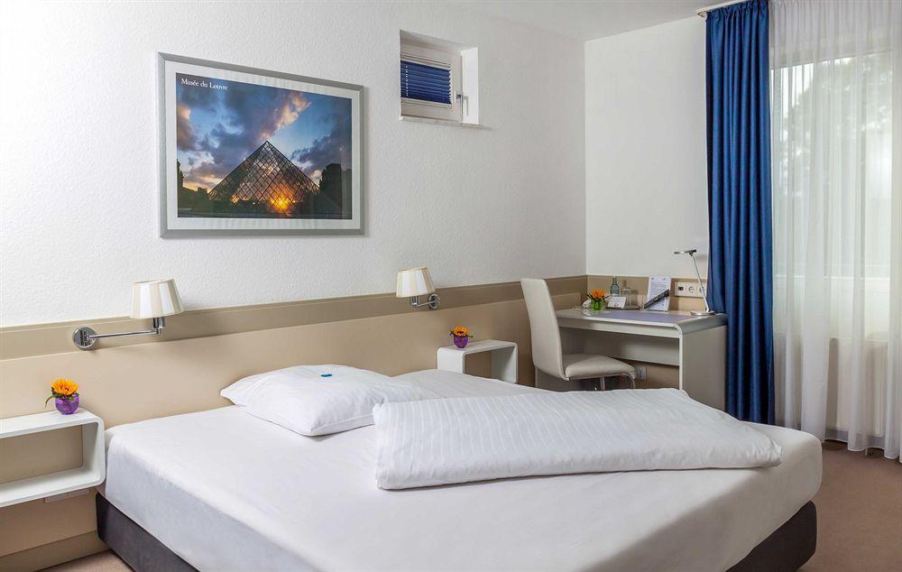 Hotel Zweilinden Meckenheim Bonn מראה חיצוני תמונה